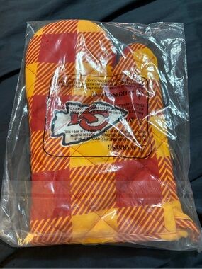 Kansas City Chiefs Oven Mitt – NEW in package